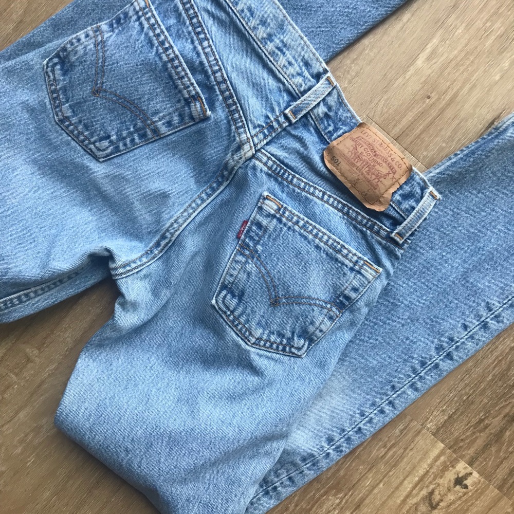 THE PERFECT LEVIS